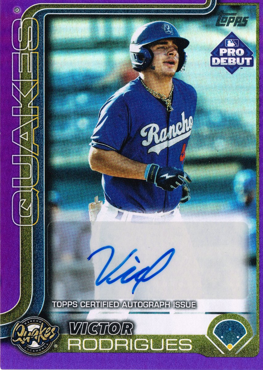 Tarjeta Victor Rodrigues Topps Pro Debut 2025 #PD-66